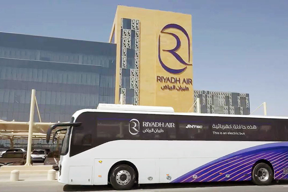 Riyadh Air Rolls Out Saudi Arabia’s 1st Electric Coach